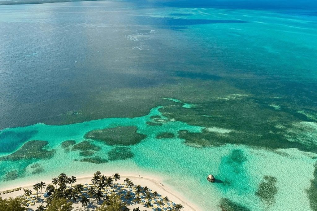 Little Halls Pond Cay